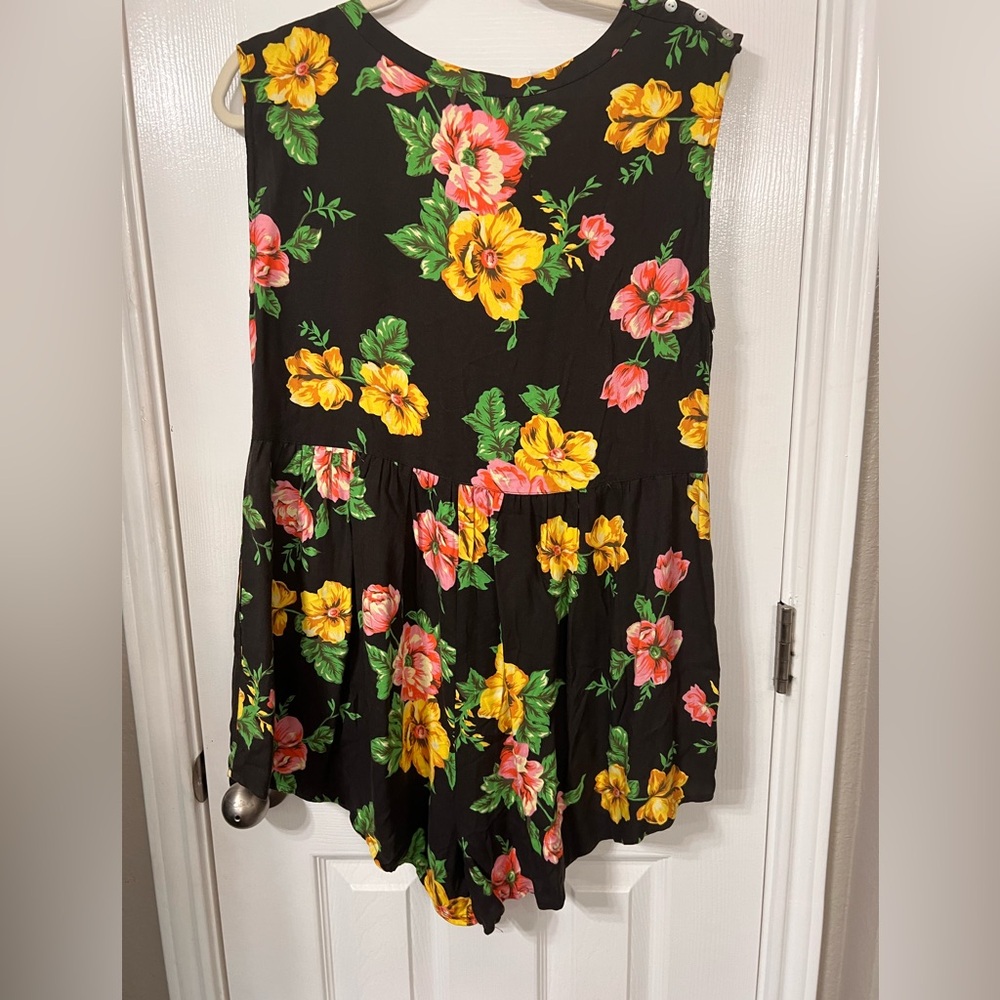 Somedays  Lovin size medium Romper - Picture 7 of 8